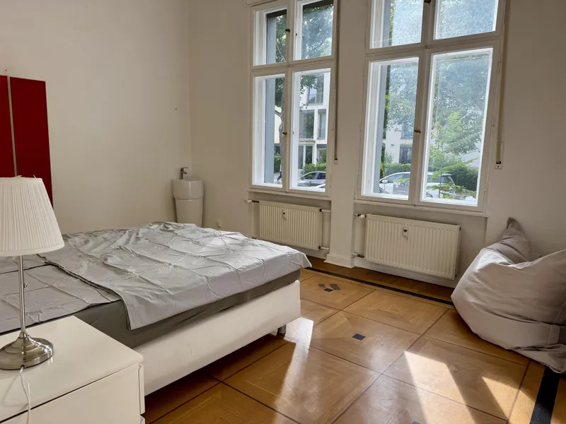 AUF ZEIT - stilvolle 120 m² Altbauwohnung mit Wintergarten, Spa-Dusche in Steglitz — photo 1